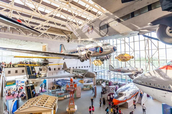 Museum Udara dan Luar Angkasa Nasional di Washington — Stok Foto
