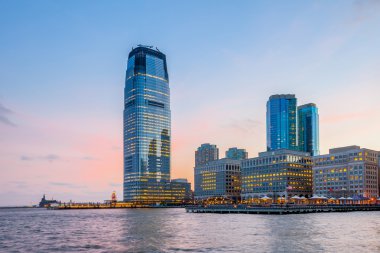 Hudson Nehri Waterfront geçit, Jersey City görünümünden.