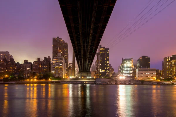 Queen Bridge, horizonte de Nova Iorque — Fotografia de Stock