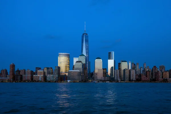 Manhattan Skyline da Jersey al crepuscolo, New York — Foto Stock