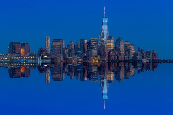 Manhattan Skyline de Jersey no crepúsculo — Fotografia de Stock