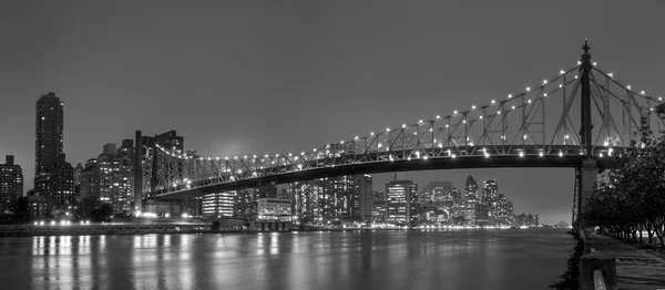 Queen-híd, New York-i skyline — Stock Fotó