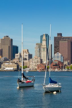 Piers Parkı'ndan Massachusetts görülen Boston manzarası