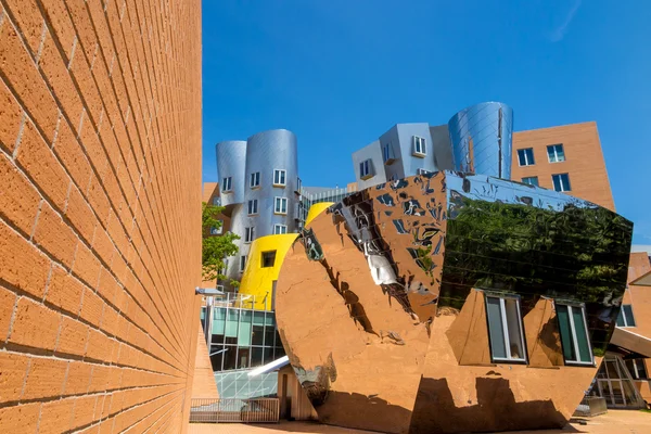 Центр Рэя и Марии Стата в кампусе Массачусетского технологического института — стоковое фото