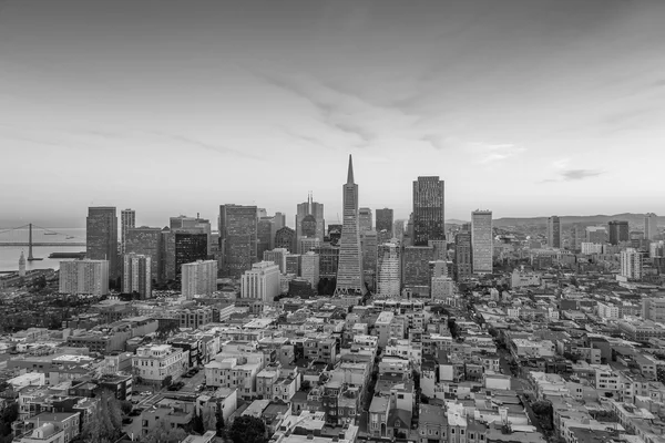 Hermosa vista del centro de negocios en el centro de San Francisco — Foto de Stock