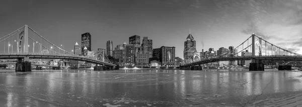 Skyline del centro di Pittsburgh — Foto Stock
