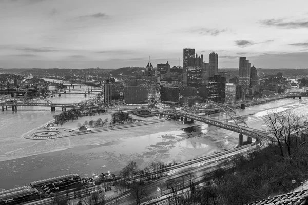 Skyline del centro de Pittsburgh — Foto de Stock