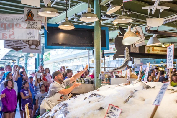 Pike Place Fish Company — Stock Photo, Image