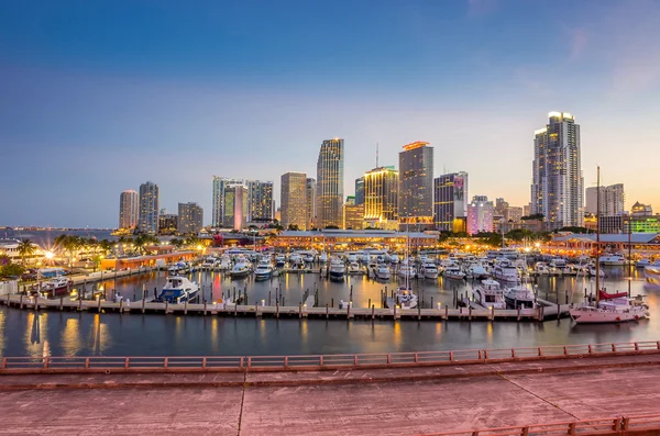 Miami city skyline panorama at twilight — Stock Photo, Image