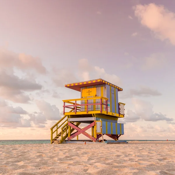 Lifeguard Tower in South Beach, Miami Beach, Florida — Stock Photo, Image