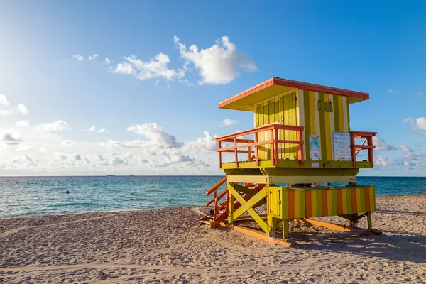 Torre de salva-vidas em South Beach, Miami Beach, Florida — Fotografia de Stock