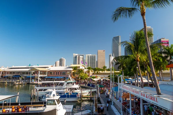 View of Miami Marina and Bayside Marketplace — Stock Photo, Image