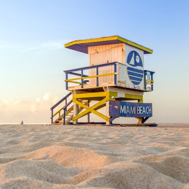 South Beach, Miami Beach renkli cankurtaran kulesi