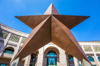 Texas Star Bob Bullock Texas devlet geçmiş Museu önünde