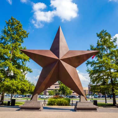 Texas Star Bob Bullock Texas devlet geçmiş Museu önünde