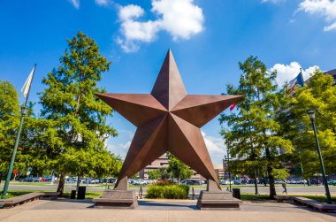 Texas Star Bob Bullock Texas devlet geçmiş Museu önünde