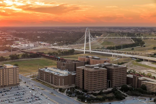 Margaret Hunt Hill puente por la noche . — Foto de Stock