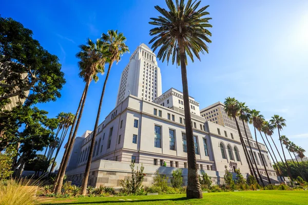 Historic Los Angeles City Hall with blue sky — Zdjęcie stockowe