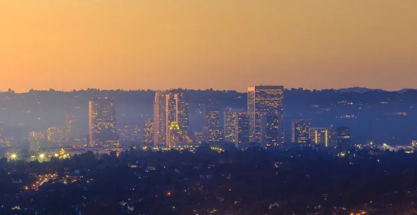 Los Angeles manzarası alacakaranlıkta — Stok fotoğraf