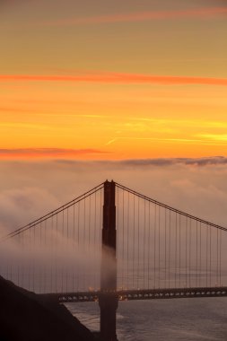 Düşük sis, Golden Gate Köprüsü San Francisco