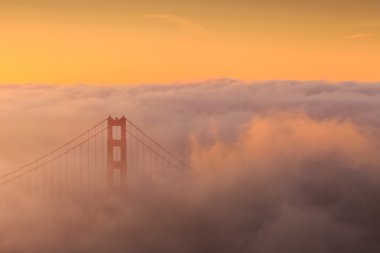 Golden Gate Köprüsü ve San Francisco şehir merkezi, ABD