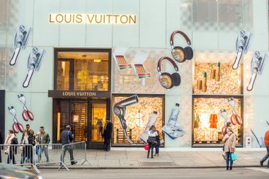Alışveriş caddesi 5th Avenue NYC