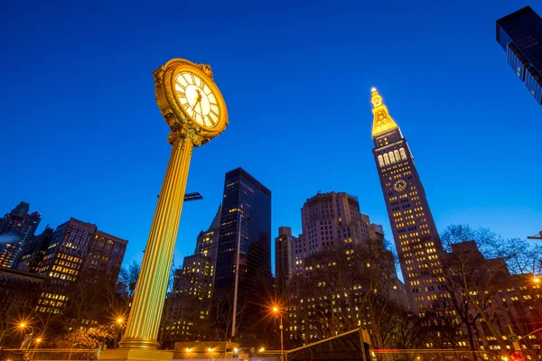 Orologio laterale al 200 della Fifth Avenue — Foto Stock