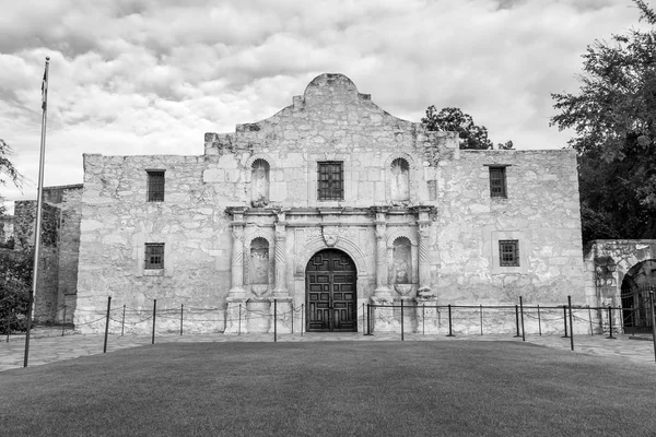 Historic Alamo at twilight — Stock Photo, Image