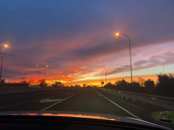 Güzel Günbatımına Giden Yolda — Stok fotoğraf