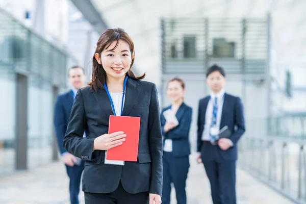 Sorridente Asiático Mulher Negócios Sua Equipe Negócios — Fotografia de Stock