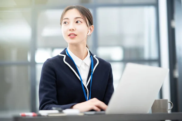 Asiatisch Jung Frau Working Die Büro — Stockfoto