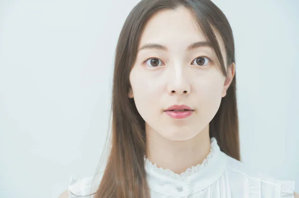 Retrato Uma Jovem Mulher Asiática Tomada Iluminação Plana — Fotografia de Stock