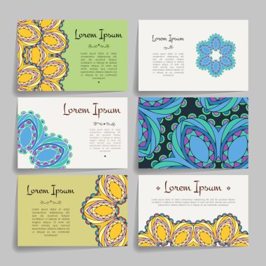 Vektör tasarım şablonları kümesi. Çiçek daire süsleme ile kartvizit. Mandala stili.