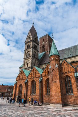 Danimarka 'nın en eski kentindeki Katedral Ribe, dikey, kopyalama alanı
