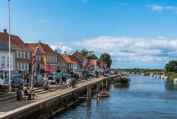 デンマークのリベ 2021年8月4日 デンマークのリベの中世都市における噂の販売市場を持つ港 — ストック写真