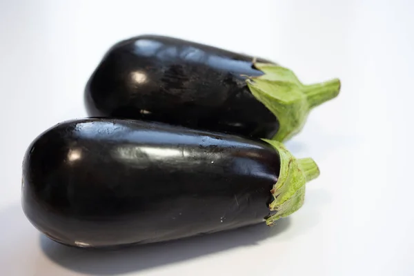 Aubergine Sur Fond Blanc — Photo