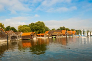 Ammersee 'deki yelkenliler, bavyera, manzara