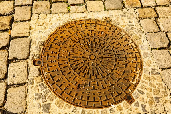 Kanaldeckel Der Münchner Altstadt — Stockfoto