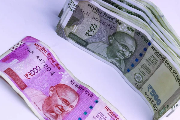 Indyjskie Banknoty Papierowe Lub Pieniądze Izolacji Białego Tła Nowe Rupie — Zdjęcie stockowe