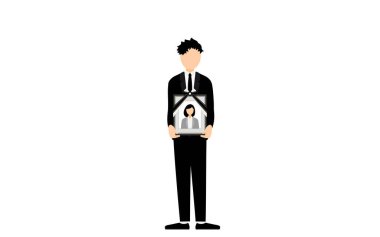 Karısının merhum eşinin yanında duran bir adam. Çeviri: