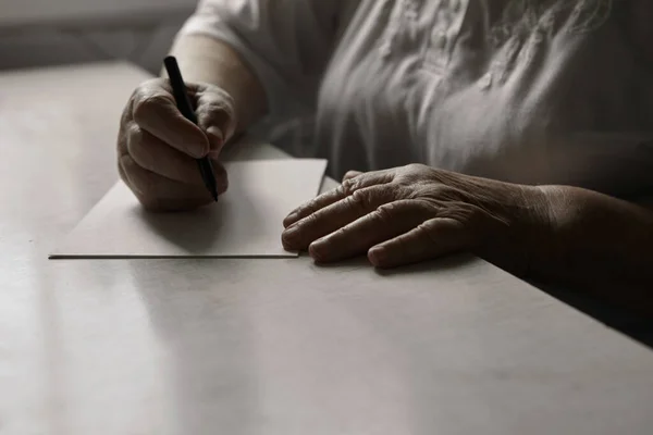 Elderly Woman Writes Home Piece Paper Hobbies Pensioners Remote Communication — Stock Photo, Image