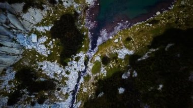 Kalp Şeklinde Göl Hava Görünümü