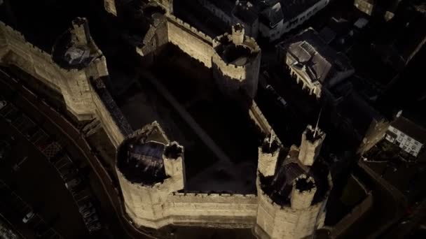 Caernarfon Castle de koninklijke zetel van Noord-Wales — Stockvideo