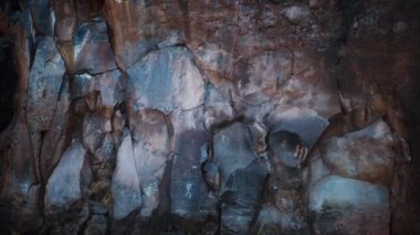 Kaya üzerindeki Olowalu Petroglifleri