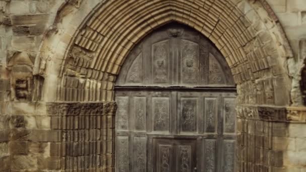 Aziz Sauveur Kilisesi Fegeac kapısı — Stok video