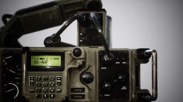 Panneau de commande de radiocommunication militaire — Video