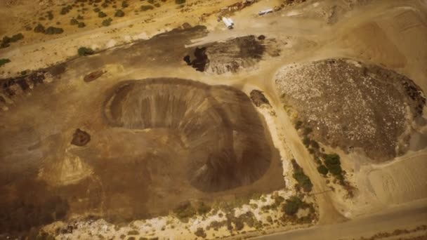 Vista aérea da pedreira de mineração a céu aberto — Vídeo de Stock