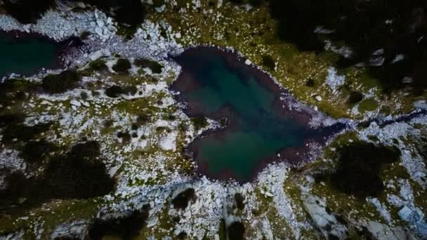 Lago en forma de corazón Vista aérea — Vídeos de Stock