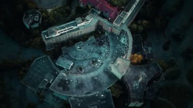 Geceleri Terk Edilmiş Hava Hastanesi