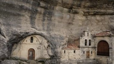 Burgos İspanya 'daki San Bernabe Mağarası